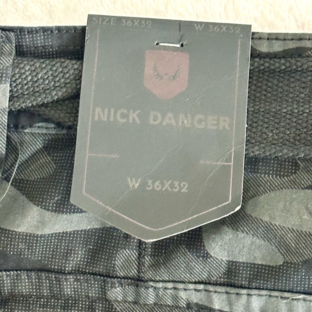 Men’s Nick Danger Black Camo Pants NWT Size: 36x32 - Picture 5 of 5